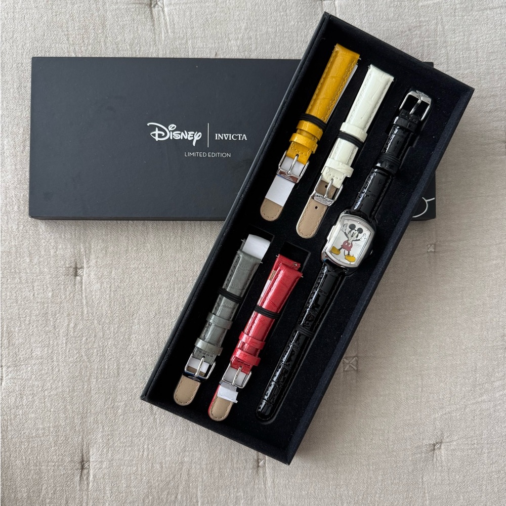 INVICTA Mickey Mouse DISNEY limited edition Watch Interchangeable Straps NEW